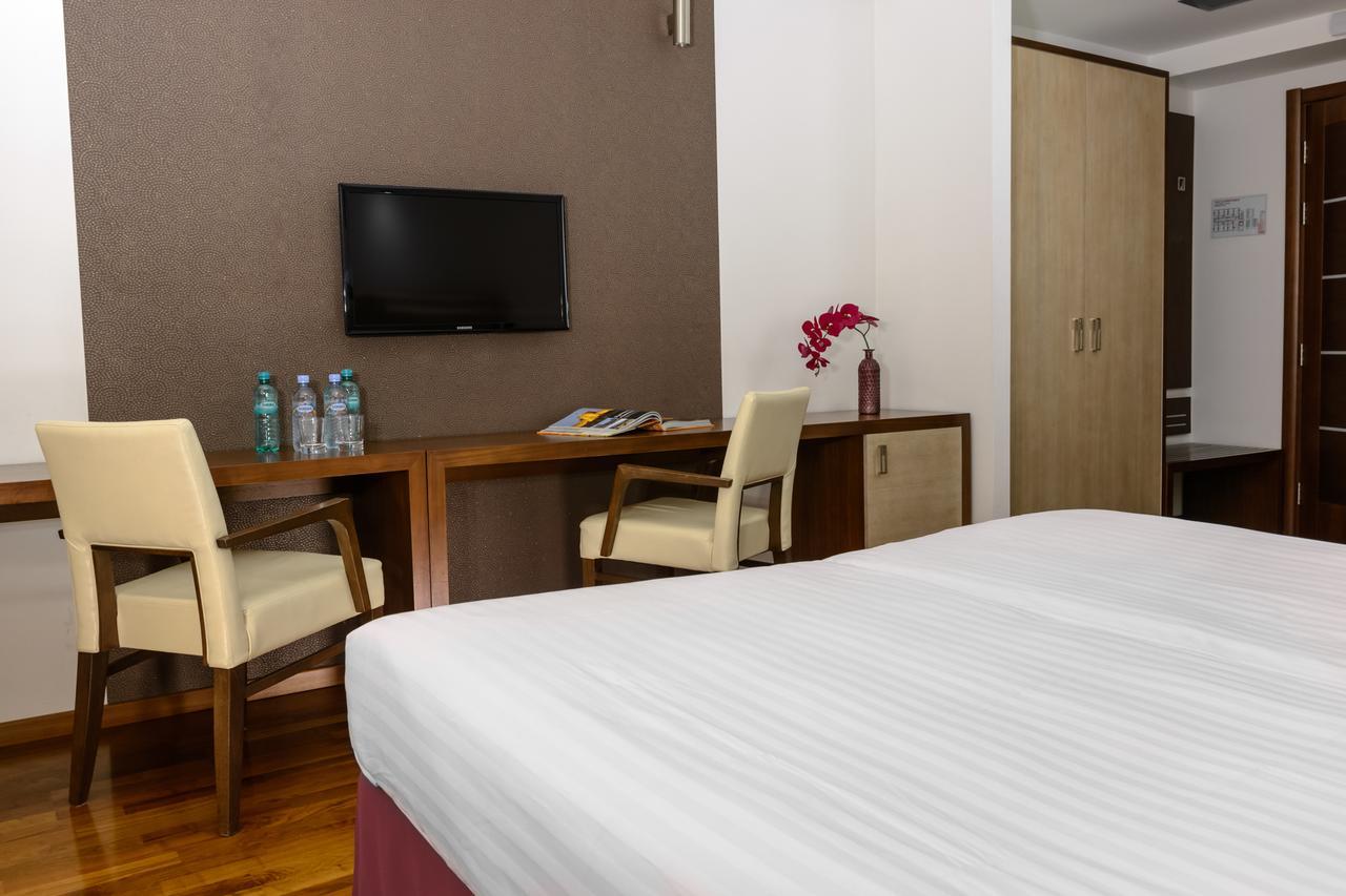 City5 Rooms & Suites By Lsa Σκόπια Εξωτερικό φωτογραφία