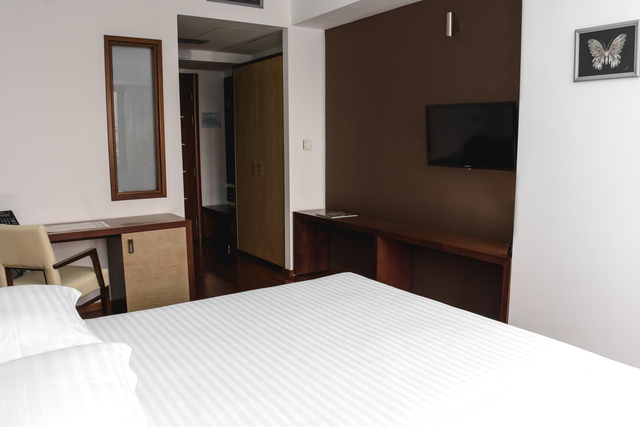 City5 Rooms & Suites By Lsa Σκόπια Εξωτερικό φωτογραφία
